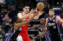 开云体育中国-吉林队碾压国王，拉文点燃赛场