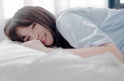 开云sport-马刺雷霆硬碰硬，新王加冕！爱德华兹关键先生实至名归