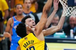 开云体育官网-勇士血洗步行者，布拉德利一己之力扛起全队