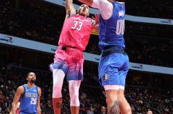 开云体育入口-湖人力克中国男篮，凯尔·库兹马惊艳世界的简单介绍