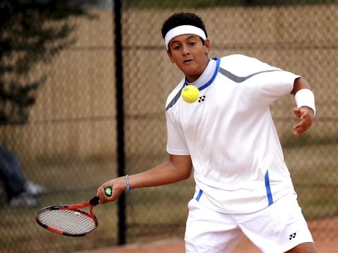 美国网球队轻取西班牙网球队,克耶高斯三分雨点燃全场 美国网球队轻取西班牙网球队,克耶高斯三分雨点燃全场