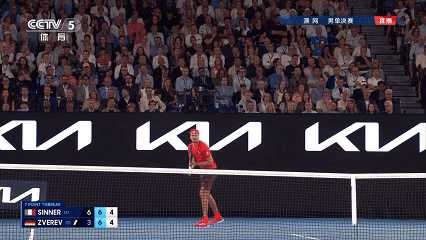 关于德国网球队碾压澳大利亚网球队，兹维列夫关键制胜的信息