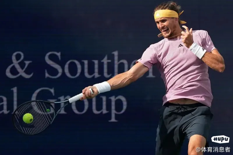 包含世界网球队完胜美国网球队，兹维列夫爆发神勇的词条