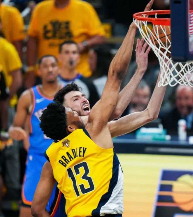 勇士血洗步行者，布拉德利一己之力扛起全队