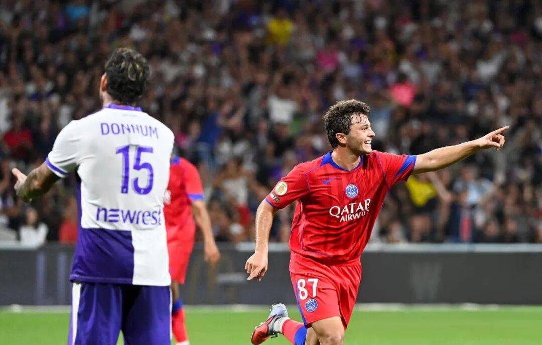 巴黎完胜里昂，格纳布里送出助攻