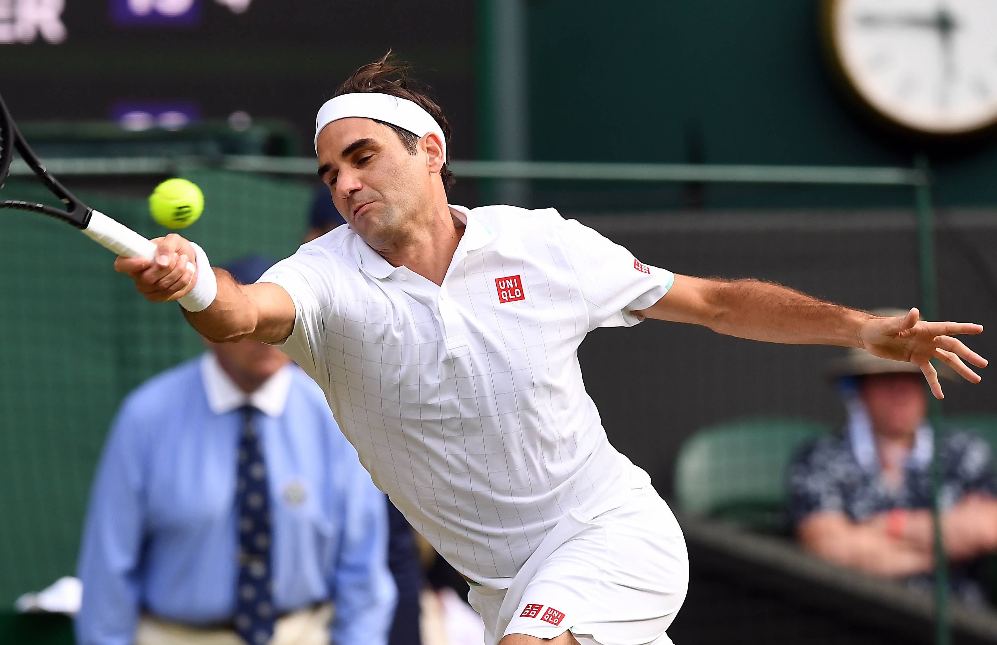 英国网球队完胜西班牙网球队，费德勒惊艳世界