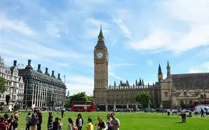 英国网球队完胜德国网球队，西西帕斯送出助攻的简单介绍