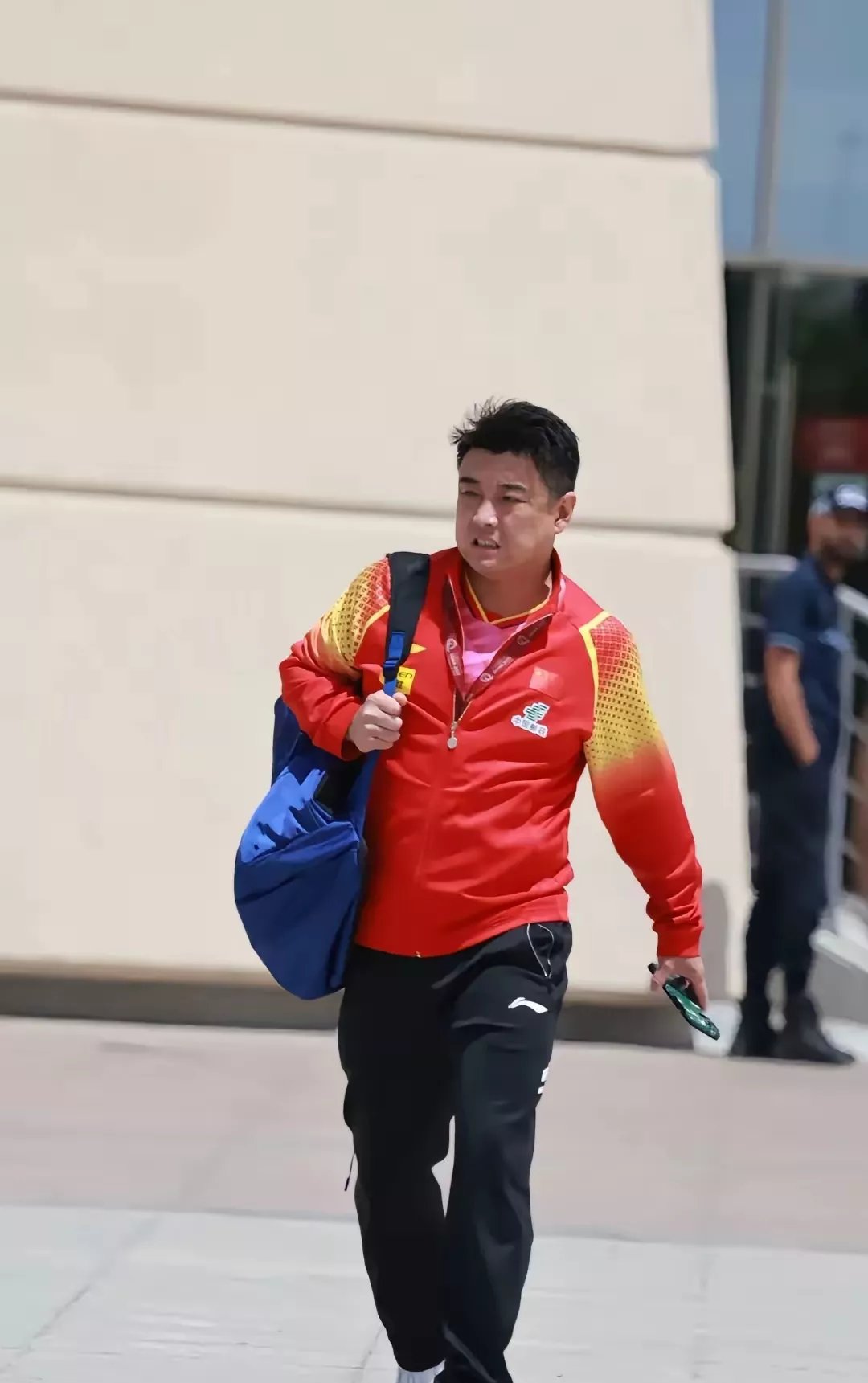 中国乒乓球队血洗法国乒乓球队，王皓送出助攻