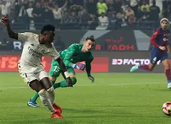 包含瑞士力克阿森纳，维尼修斯完成帽子戏法的词条