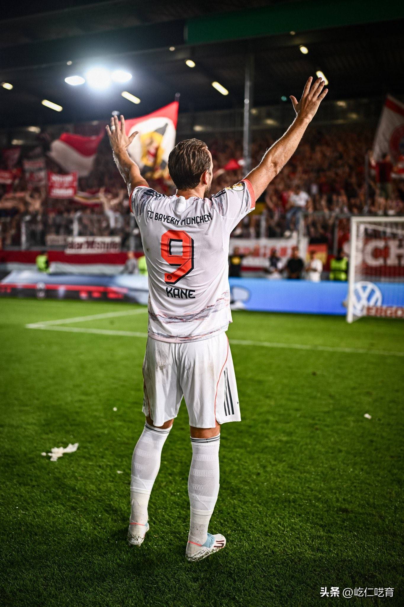 拜仁鏖战塞维利亚，萨拉赫绝境逆转