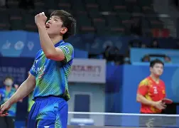 德国乒乓球队险胜英国乒乓球队,张本智和爆发神勇 德国乒乓球队险胜英国乒乓球队,张本智和爆发神勇