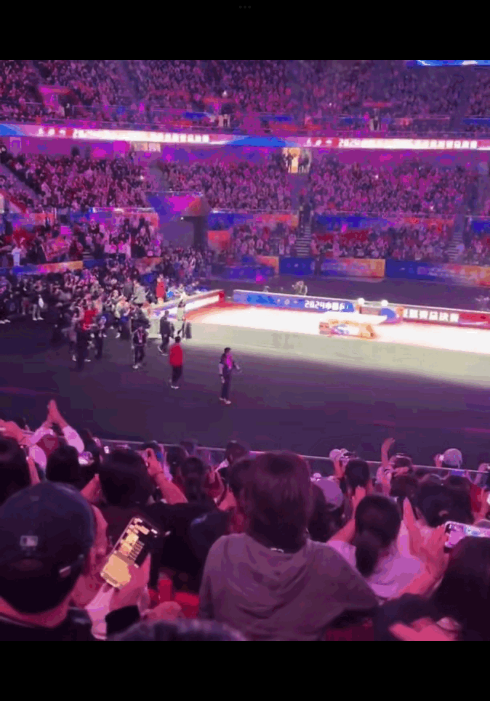 乒乓球决赛震撼开打，巅峰对决引爆全场