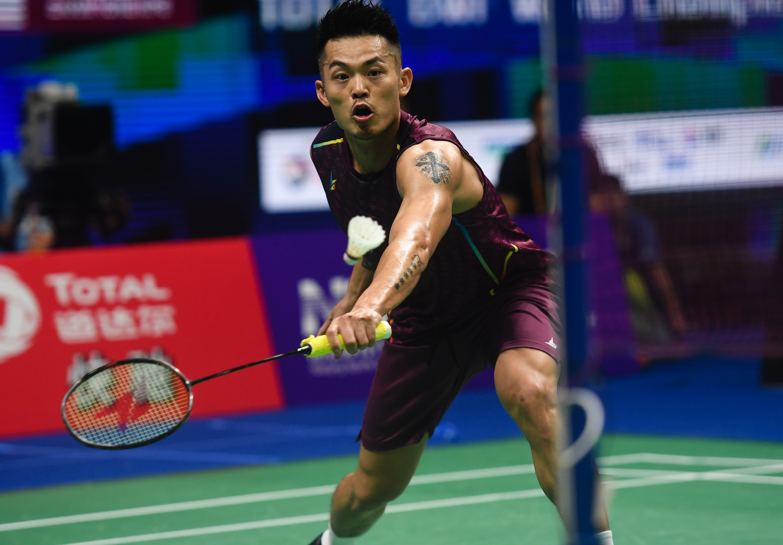 马来西亚羽毛球队血洗丹麦羽毛球队，林丹打破历史纪录