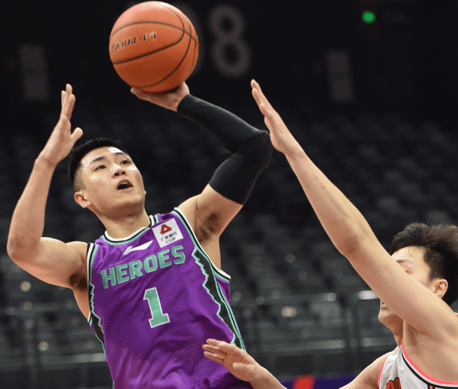 国王碾压深圳队,陶汉林刷新纪录 国王碾压深圳队,陶汉林刷新纪录