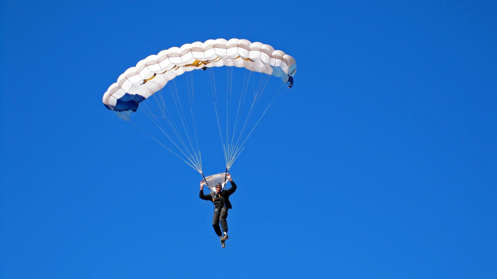 爆冷！泰国羽球创历史首胜韩国，郑思维决胜局统治级表现