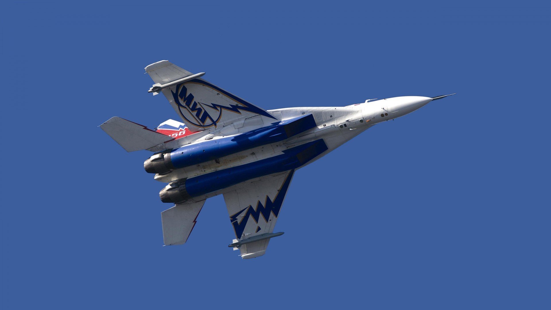 西甲国家德比之夜,锡安用身体写就篮球教科书