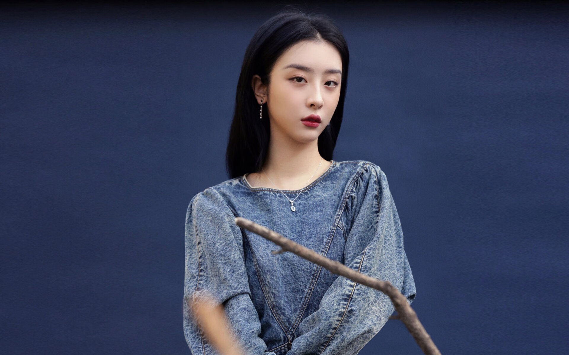 赛道上的绿茵对决,F1揭幕战如曼城险胜皇马般扣人心弦