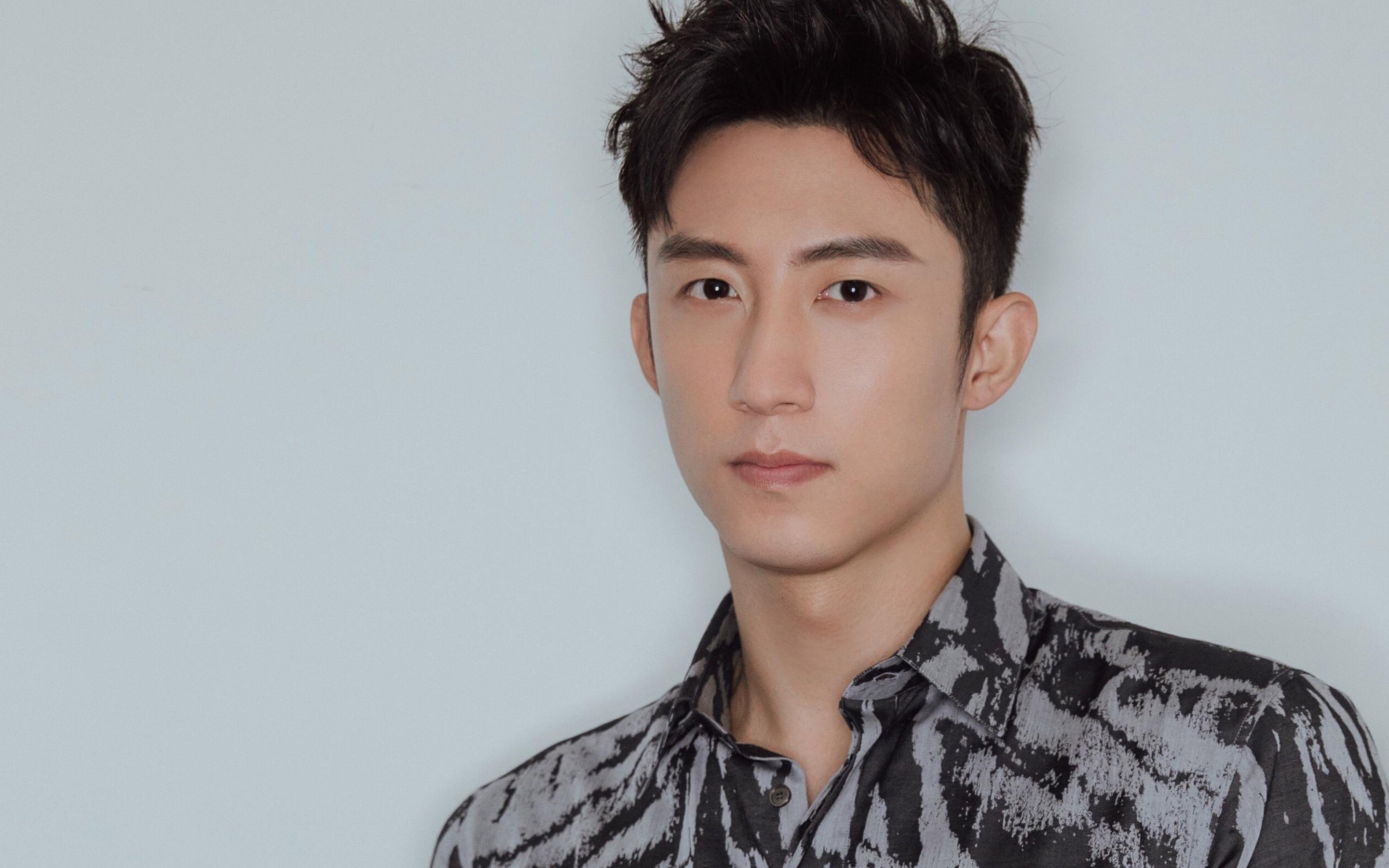 从冰封到燃烧，小贾伦的涅槃之夜与篮球文明的无声对话