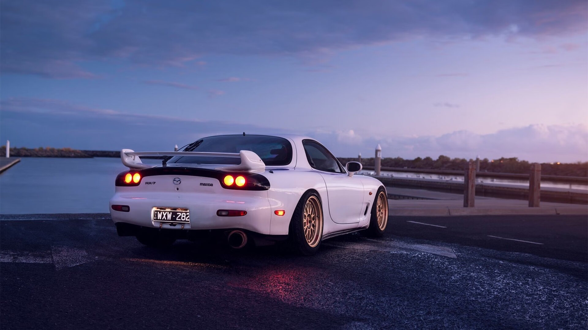 跨界征途,当掘金赛道横扫国王,爱德华兹在F1街道狂飙接管比赛